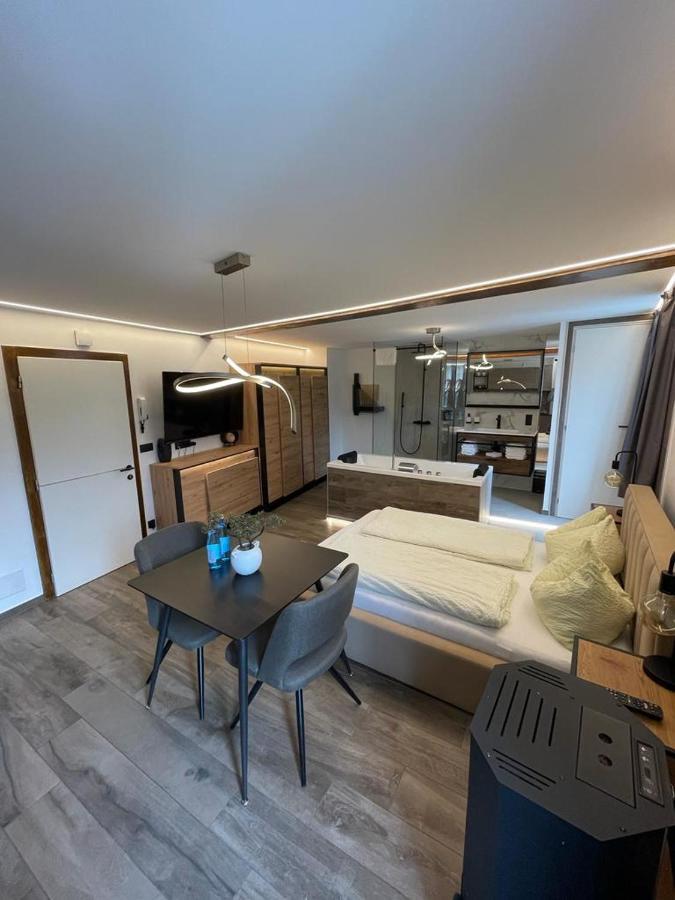 Flow Apartments Trogmann Living - Open Space Мерано Экстерьер фото